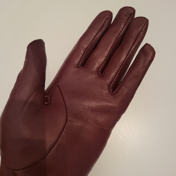 Leather Gloves Danier nwt plum burgundy deep red genuine NEW size XS - Picture 12 of 12